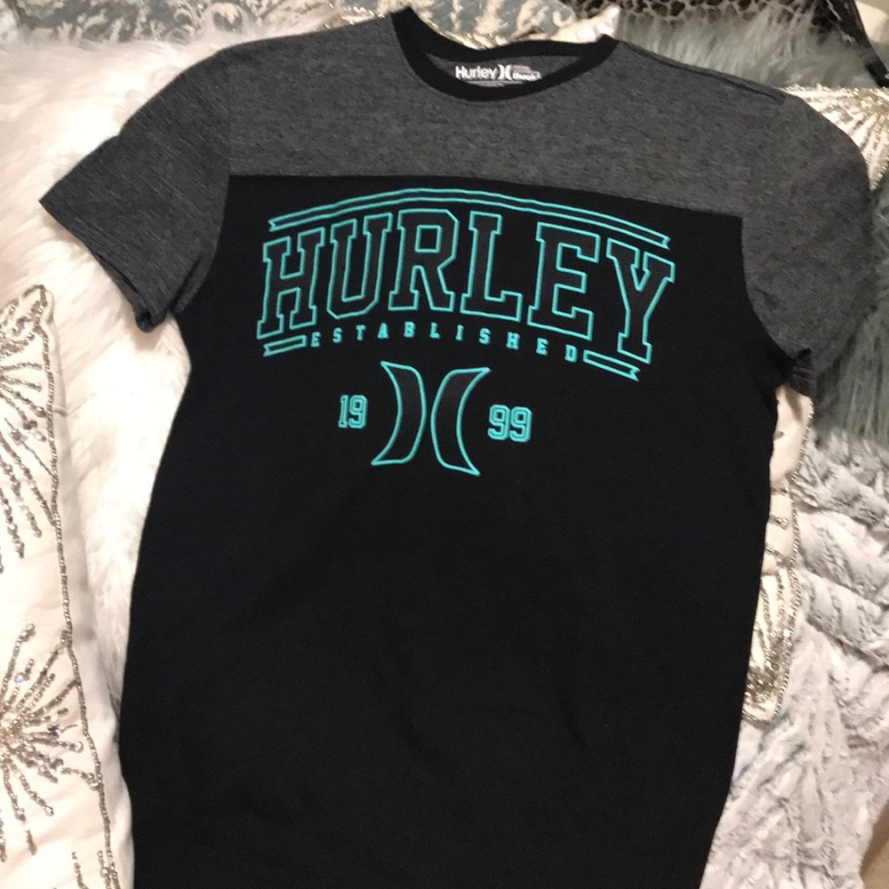 Hurley Mens T-Shirt Size S Like New Condition